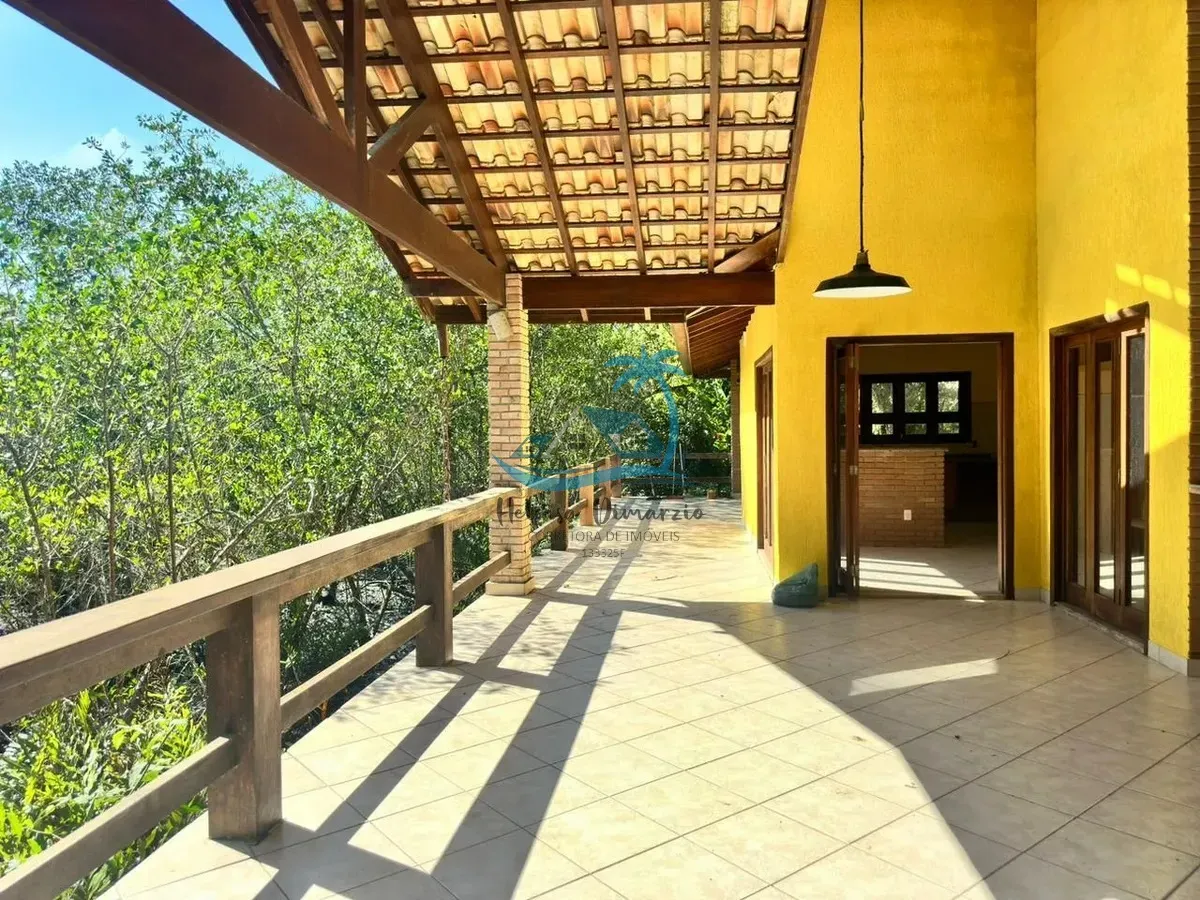 Imagem Casa de alto padrão à venda em condomínio fechado (Jardim Costa Azul) em Ubatuba
