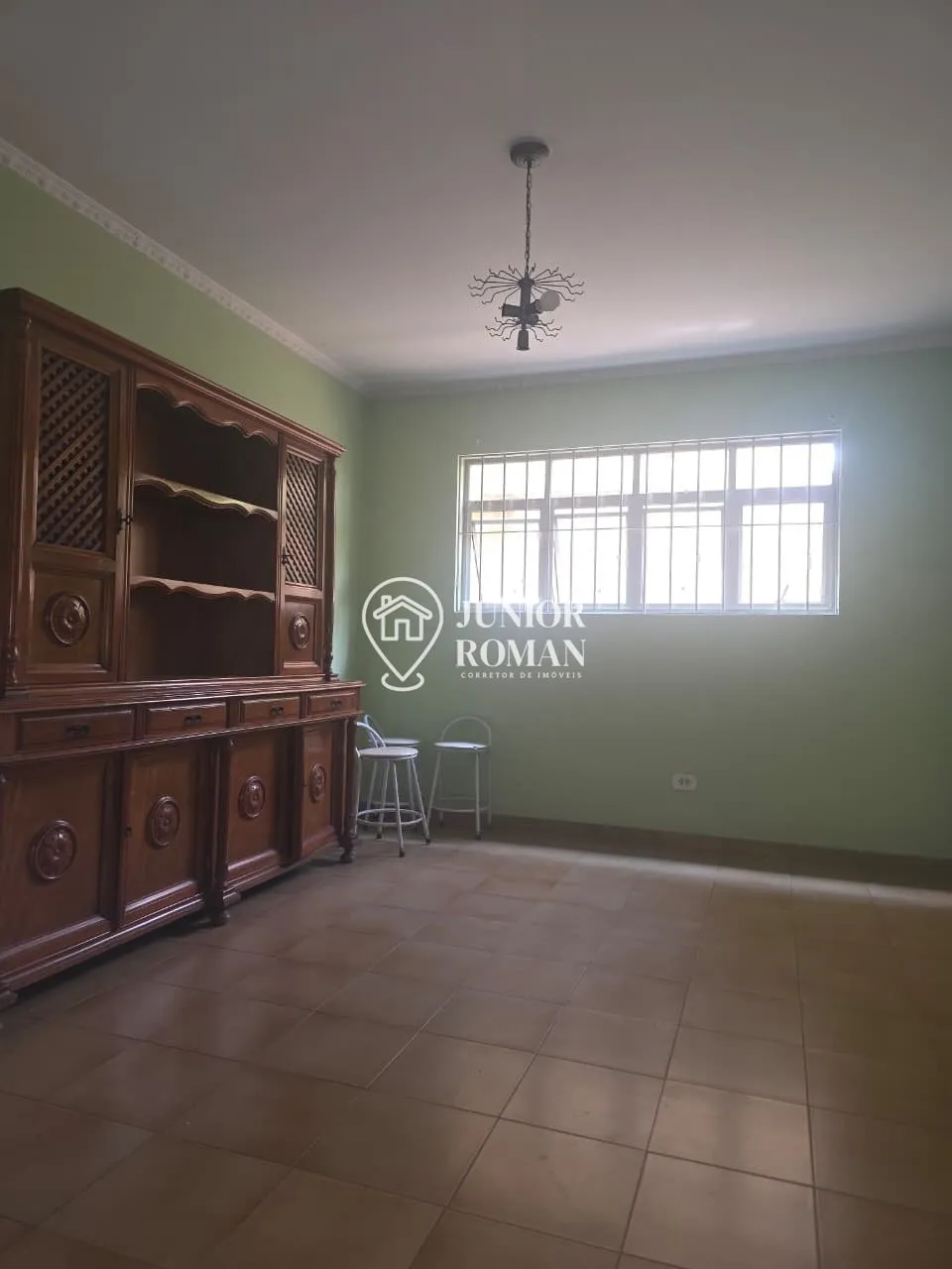 Imagem CASA SEMI MOBILIADA 3 DORM l EDÍCULA l CHURRASQUEIRA l 5 VAGAS | LOCAÇÃO RESIDENCIAL OU COMERCIAL