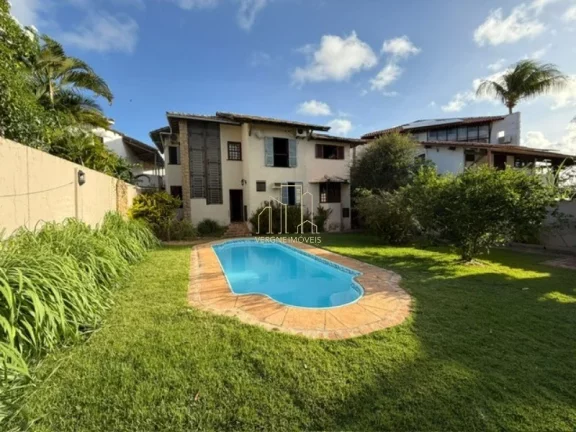 Imagem Linda Casa em Condomínio de Alto Padrão em Jaguaribe, Salvador-BA: 5 Quartos, 2 Suítes, 4 Salas, 4 Vagas - 333m²!