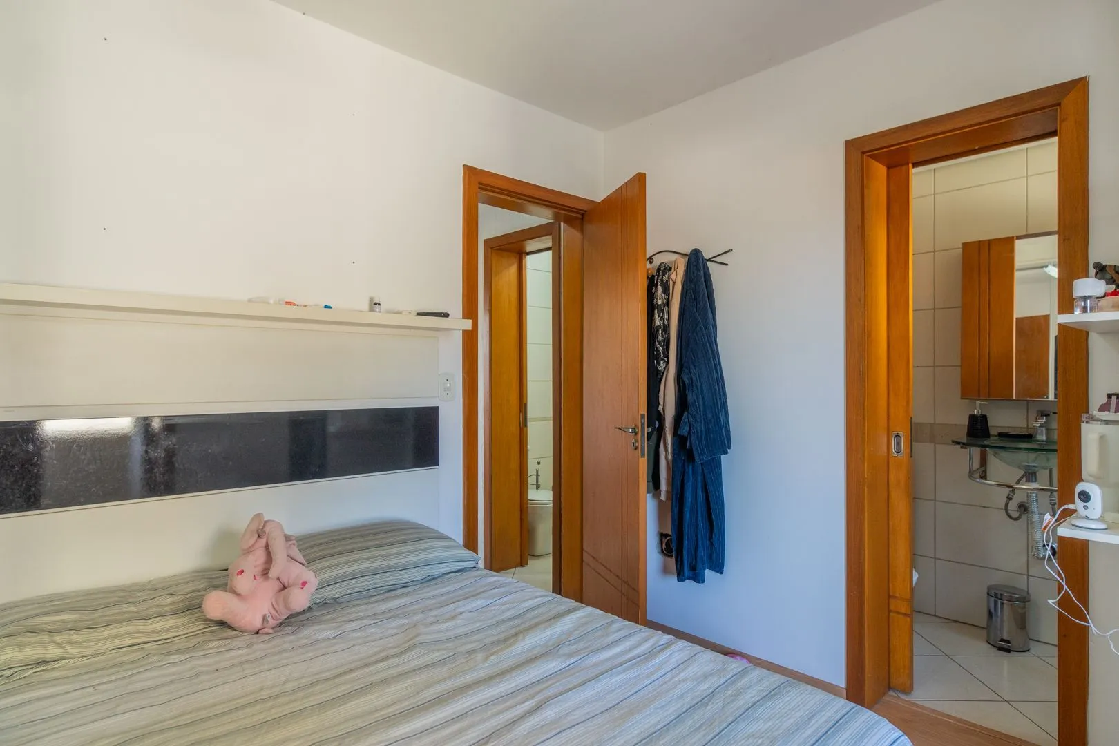 Imagem Casa em condomínio de 105m² - 2 dormitórios e 1 vaga no bairro Guarujá