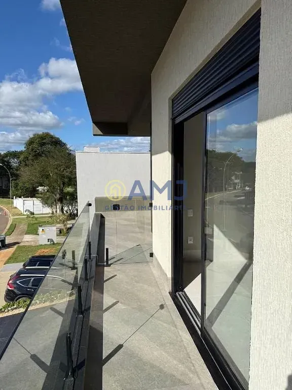 Imagem SOBRADO DE ALTO PADRÃO COM ELEVADOR PRIVATIVO, 4 SUÍTES E PISCINA AQUECIDA - PORTAL DO SOL GARDEN