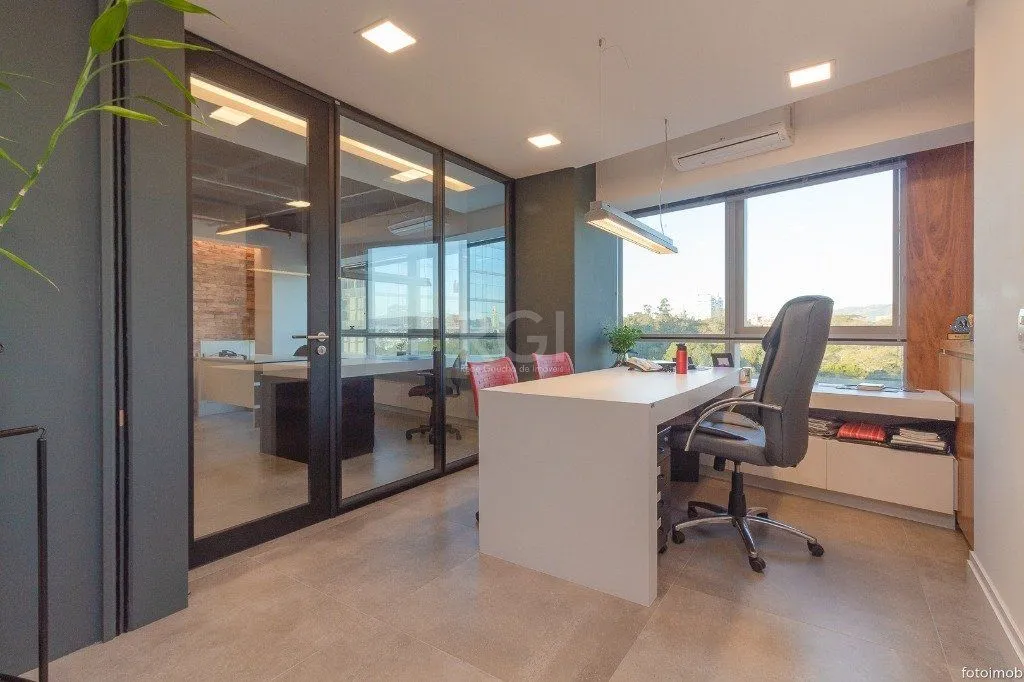 Imagem Conjunto/Sala para Venda - 106.57m², 0 dormitórios, 2 vagas - Petrópolis