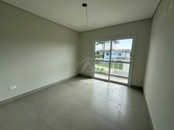 Imagem SOBRADO COM PISCINA, 3 SUÍTES, BAL. MARILUZ