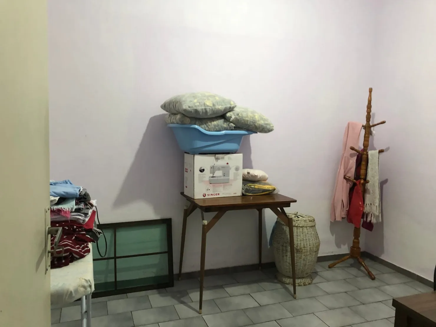 Imagem Casa à venda 3 Quartos, 1 Suite, 2 Vagas, 400M², Loteamento Eduardo da Silva Neto, Pindamonhangaba - SP