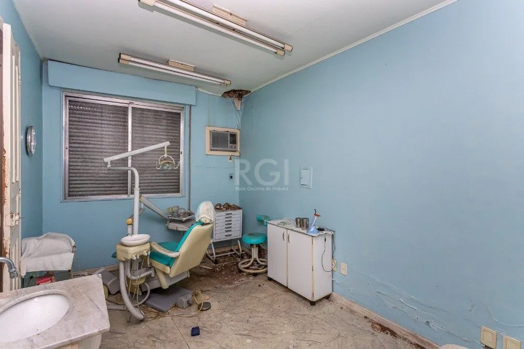 Imagem Terreno para Venda - 0m², 0 dormitórios, Partenon