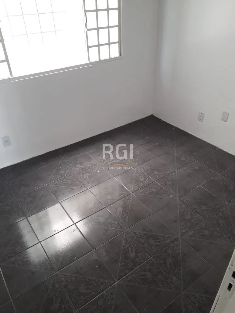 Imagem Casa para Venda - 91m², 3 dormitórios, 3 vagas - Jardim Ypu