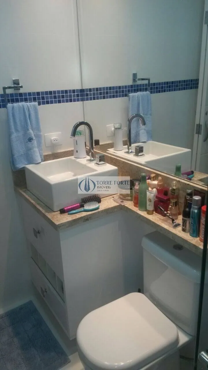 Imagem Lindo apartamento 2 dormitórios, 1 vaga ao lado da CPTM linha 11