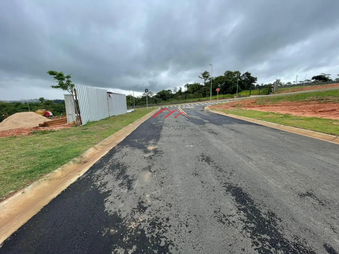 Imagem Terreno em Condomínio para Venda em Campinas, Loteamento Alphaville Campinas