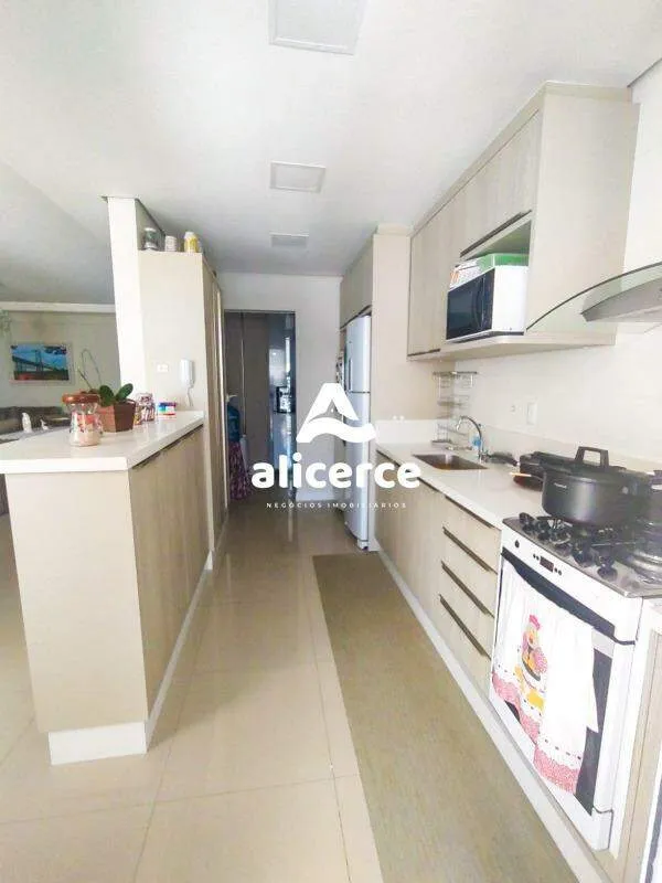 Imagem Apartamento à venda com 3 quartos 2 suítes, 137,3m² em Estreito Florianópolis