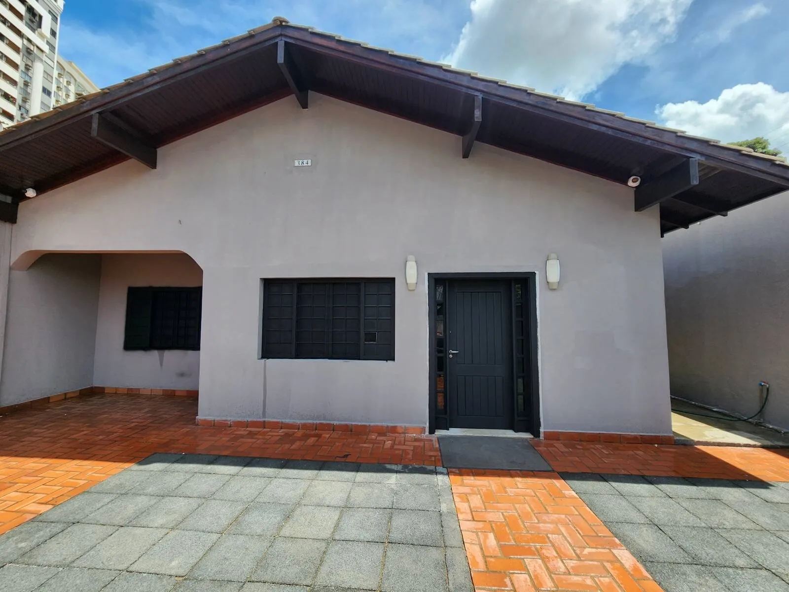 Imagem Casa Comercial Bairro Goiabeiras