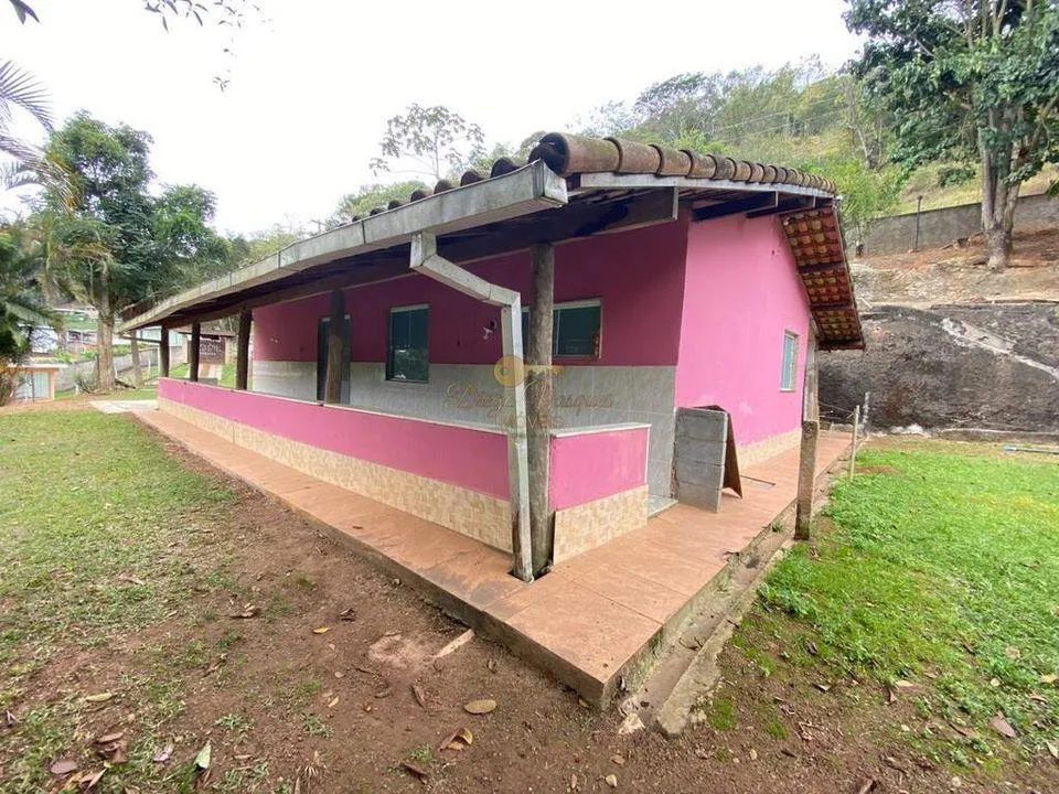 Imagem Casa para Venda em Teresópolis / RJ no bairro Pessegueiros