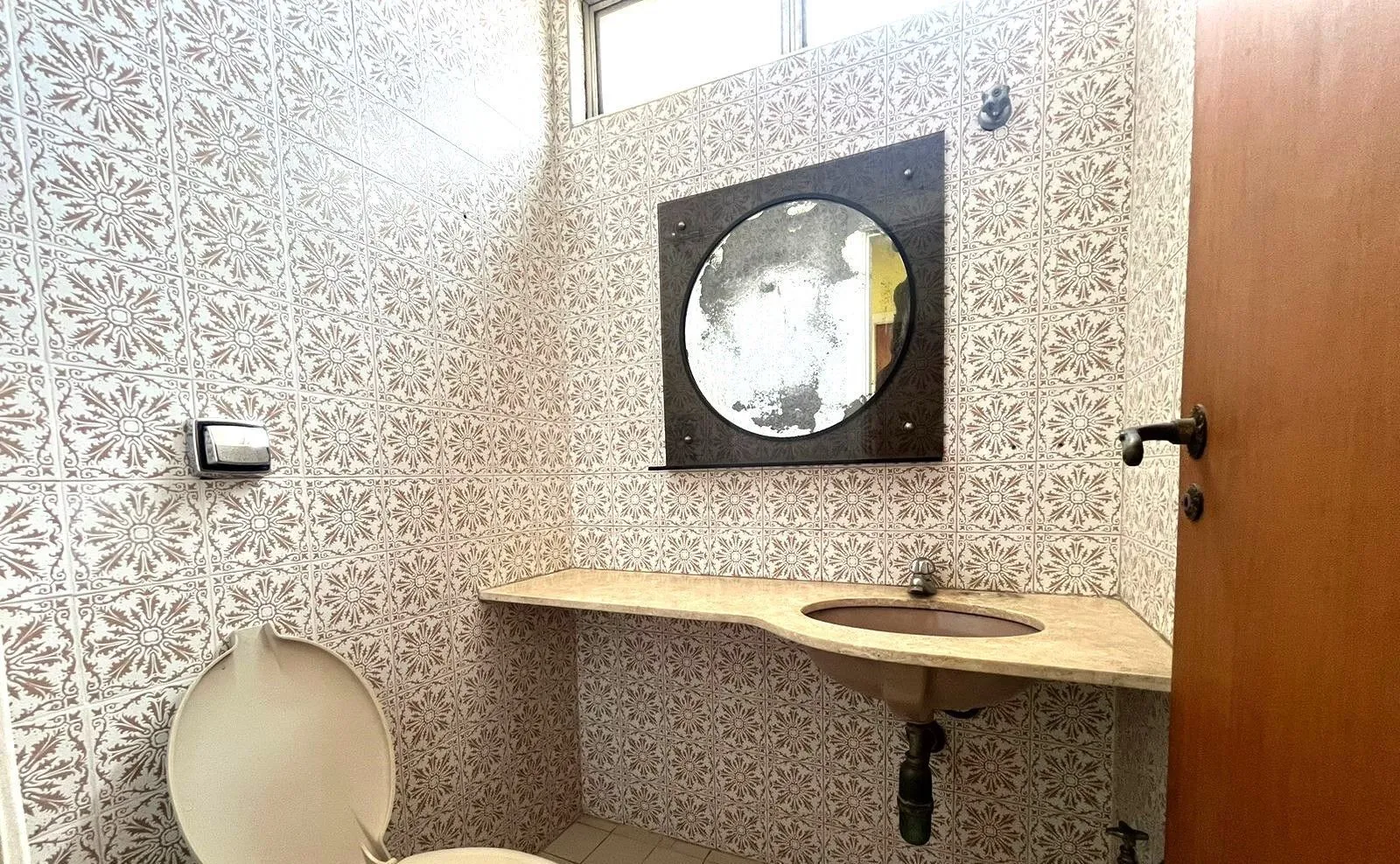 Imagem Apartamento no Bairro Paraíso com 2 dormitórios com armários + 1 Quarto auxiliar, 1 vaga de garagem, gerador e Portaria 24 hs