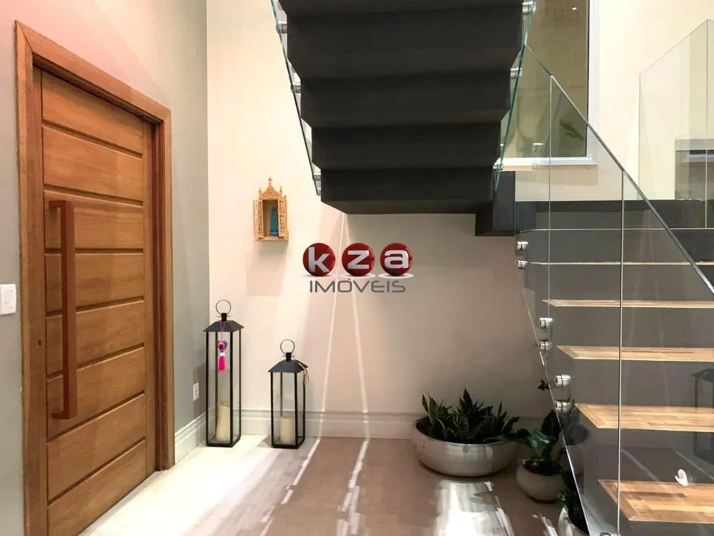 Imagem Casa em Condomínio de Alto Padrão à Venda em Valinhos-SP, Bairro Nações: 3 Quartos, 3 Suítes, 3 Salas, 4 Vagas, 317m².