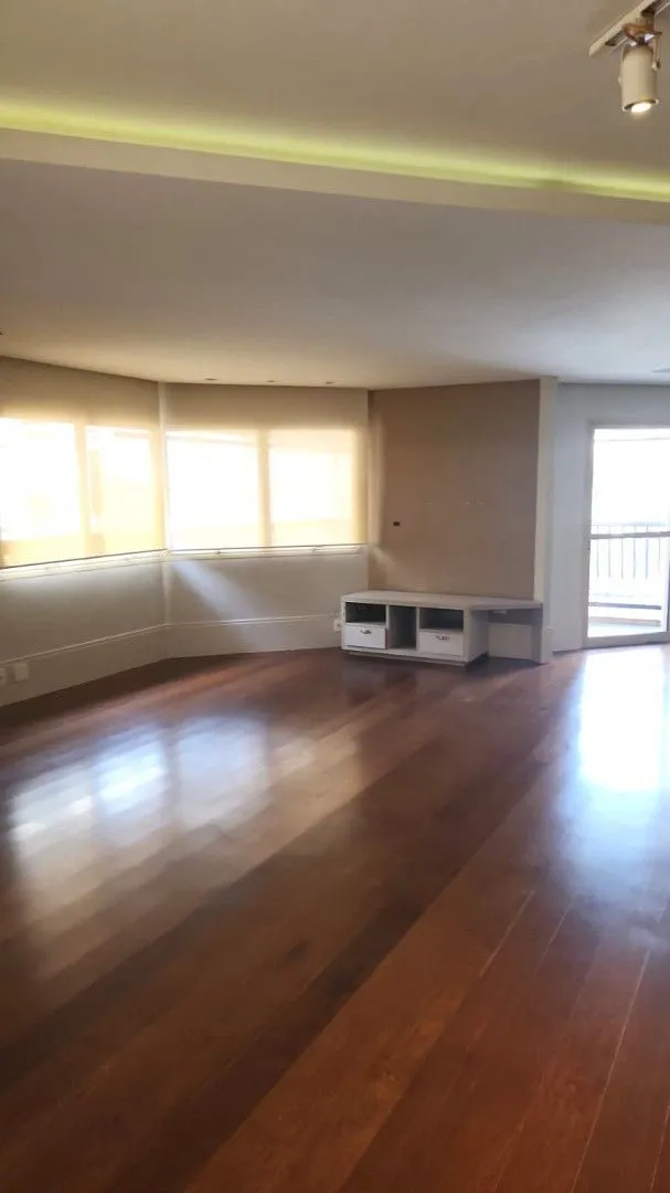 Imagem Apartamento em perdizes com 4 Suítes e 3 Vagas de Garagem. Edifício com Portaria 24hs