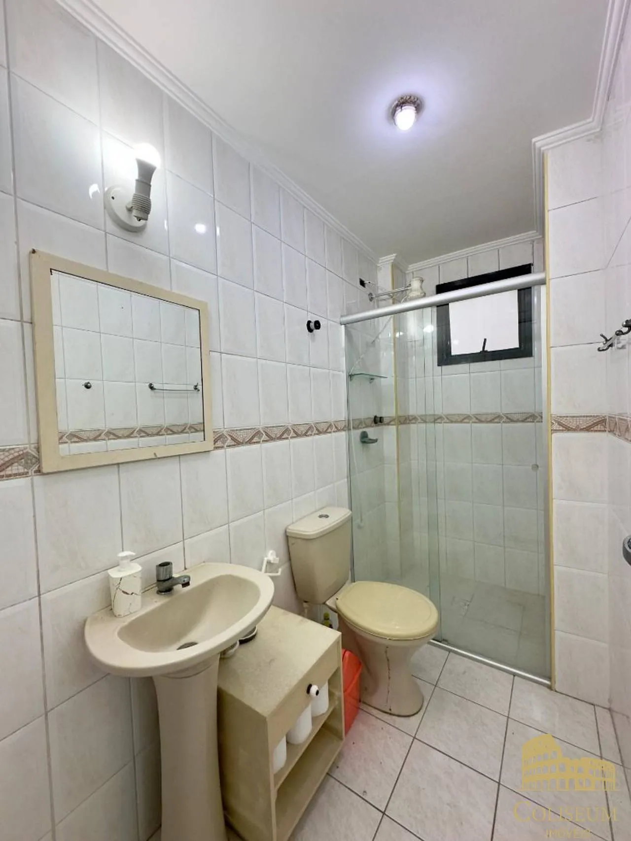 Imagem Apartamento com 1 dormitório à venda, 42 m² por R$ 315.000,00 - Vila Assunção - Praia Grande/SP
