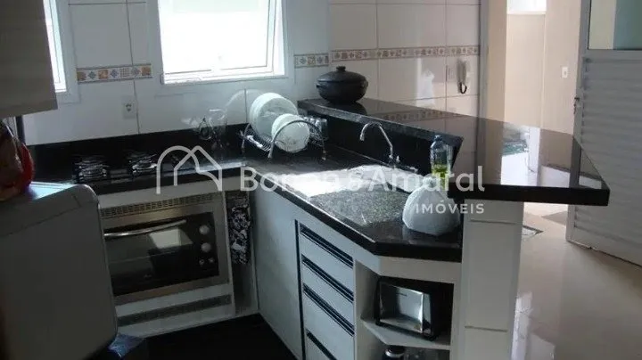 Imagem Casa estilo sobrado, com 3 quartos, 1 suíte master, no Parque Imperador - Campinas/SP.