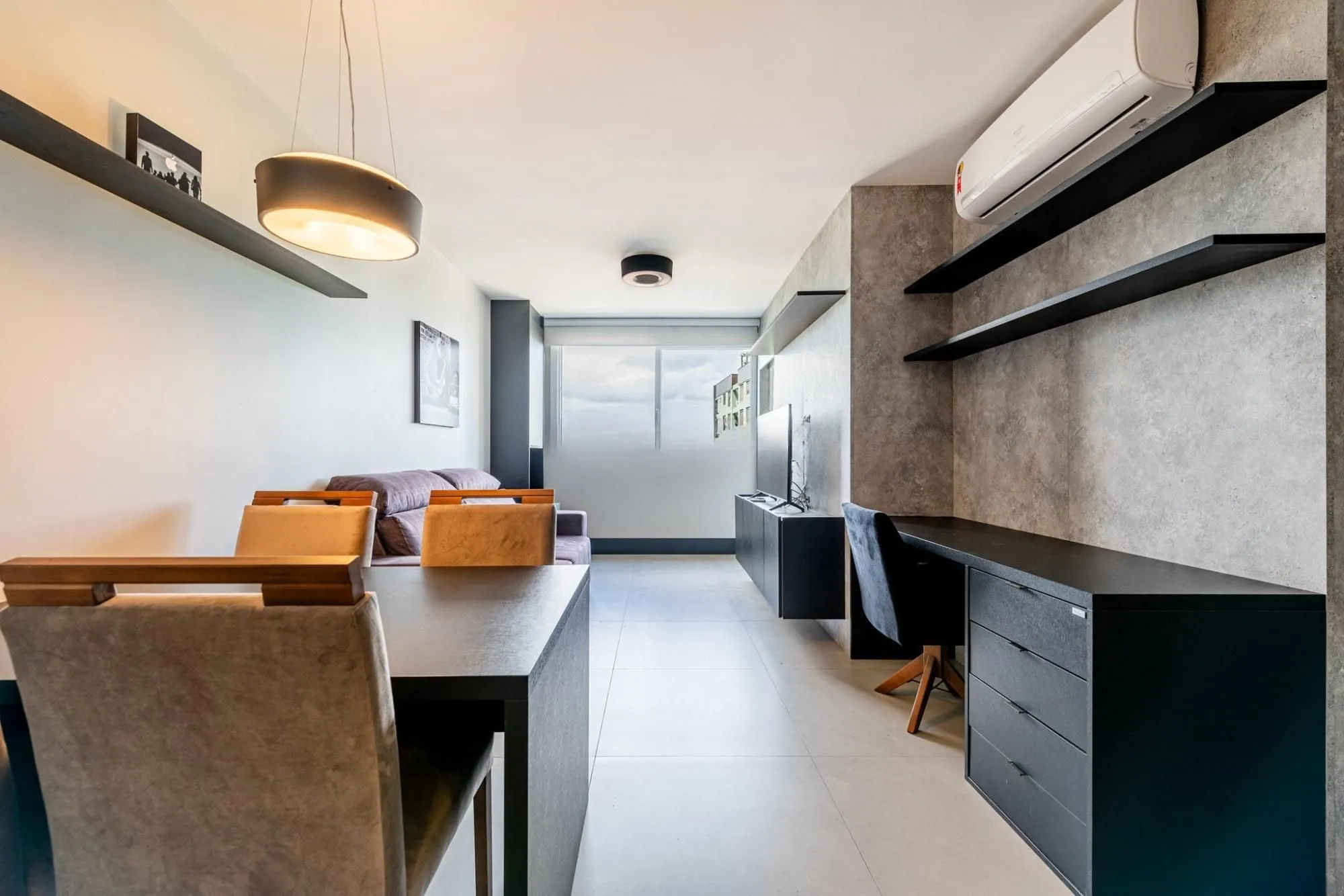 Imagem Apartamento com 53.37m², 1 dorm, Três Figueiras, Porto Alegre/RS