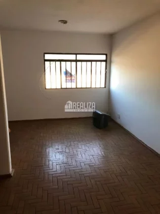 Imagem Apartamento à venda com 3 dormitórios no Bairro Olinda, Uberaba