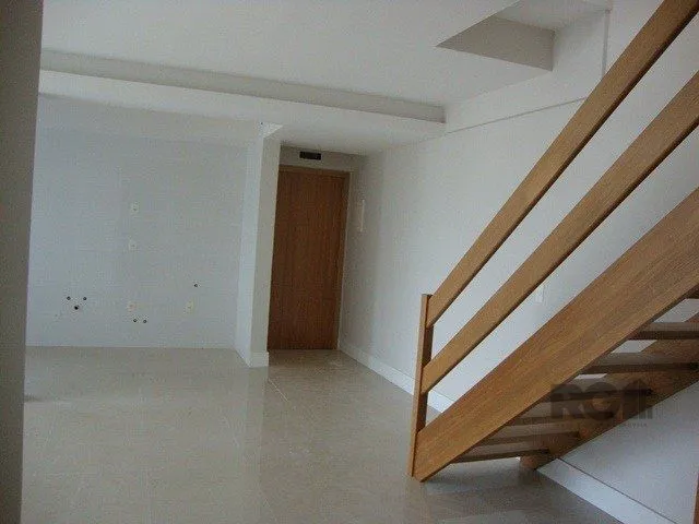 Imagem Excelente cobertura com 4 vagas no Centro de Novo Hamburgo