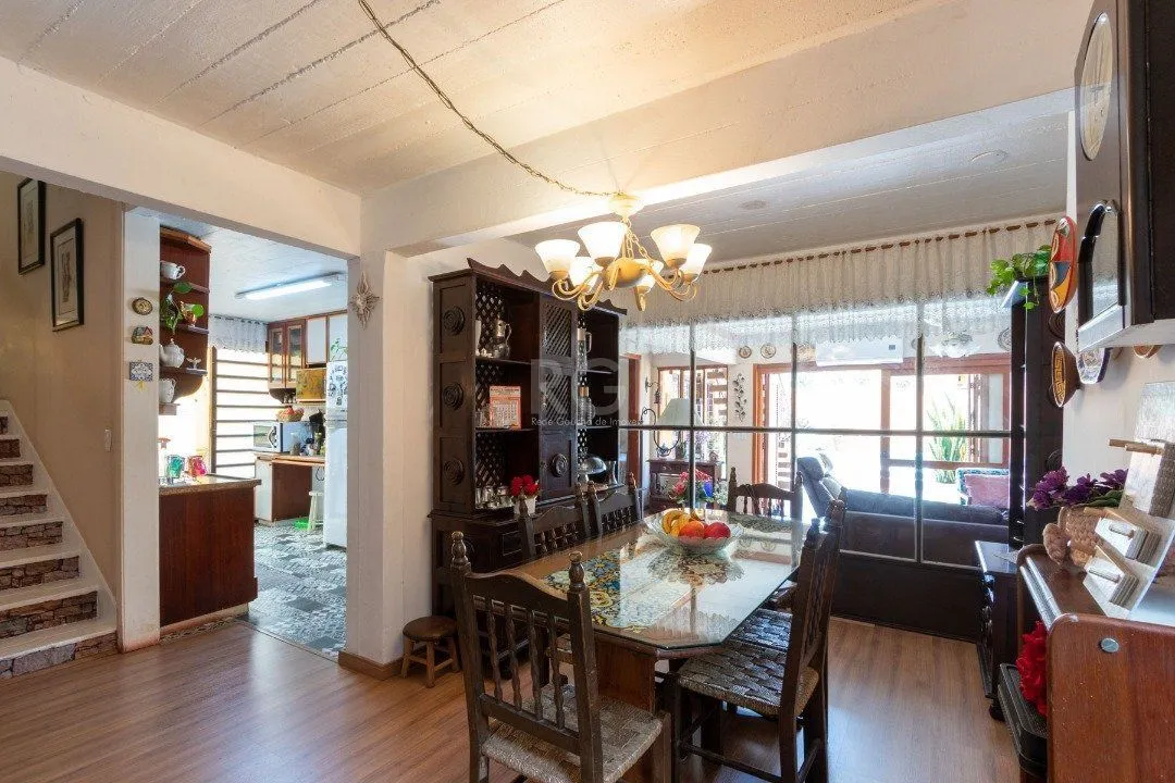 Imagem Casa para Venda - 435m², 4 dormitórios, sendo 4 suites, 4 vagas - Cristal