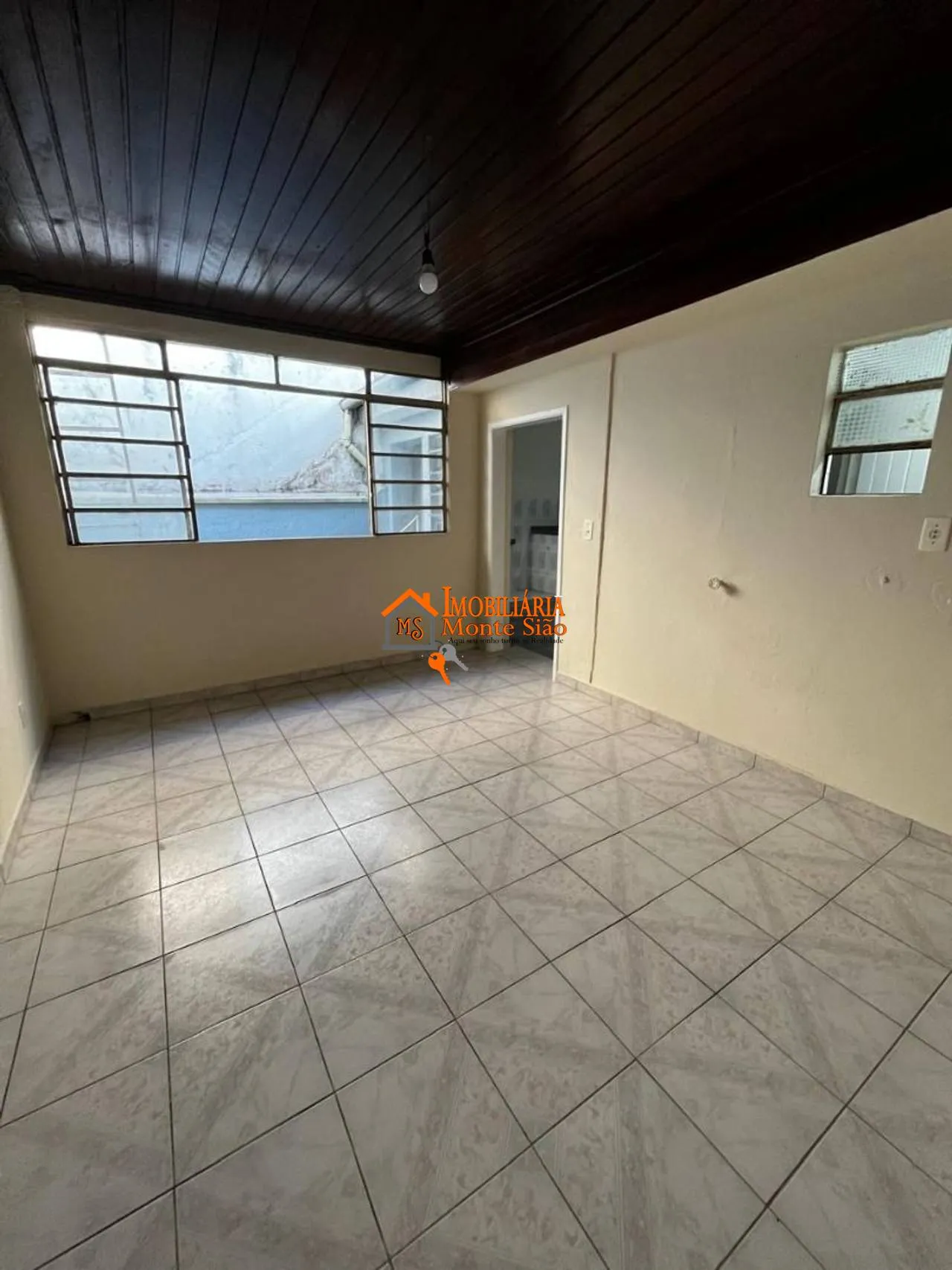 Imagem Sobrado com 4 dormitórios à venda, 238 m² por R$ 640.000,00 - Vila Galvão - Guarulhos/SP