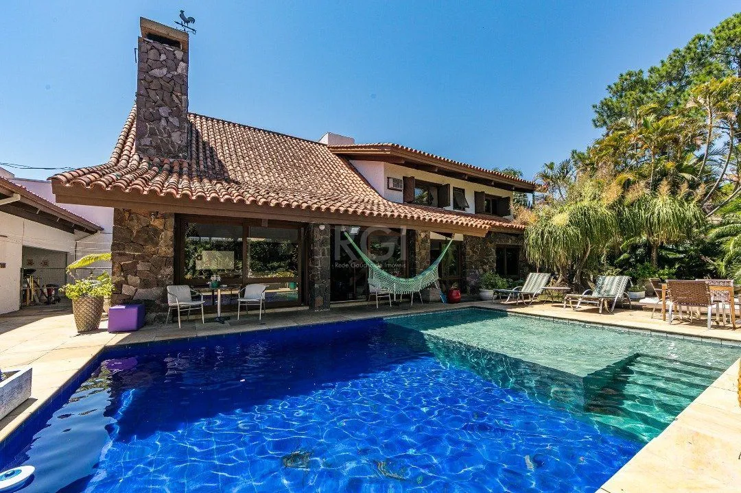 Imagem Casa para Venda - 370m², 5 dormitórios, sendo 2 suites, 7 vagas - Vila Assunção
