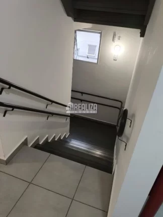 Imagem Apartamento de 2 dormitórios com Piscina e Portaria 24 Hrs no Condomínio Vitta Jardim do Lago, no bairro Jardim do Lago - em Uberaba