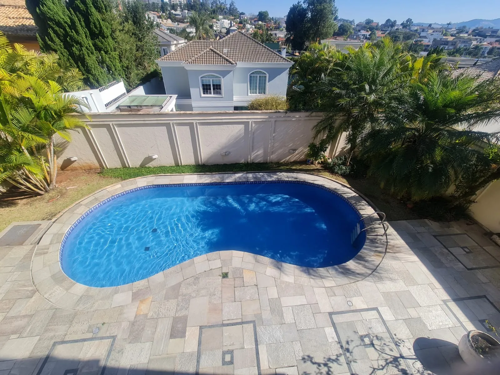 Imagem Casa em condomínio à venda no Alphaville 1 com 4 suítes, 665m².