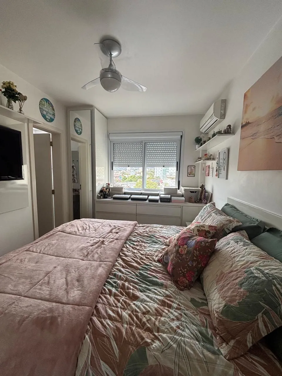 Imagem Apartamento de 3 quartos, suíte e 1 vaga de garagem no bairro Santo Antônio POA