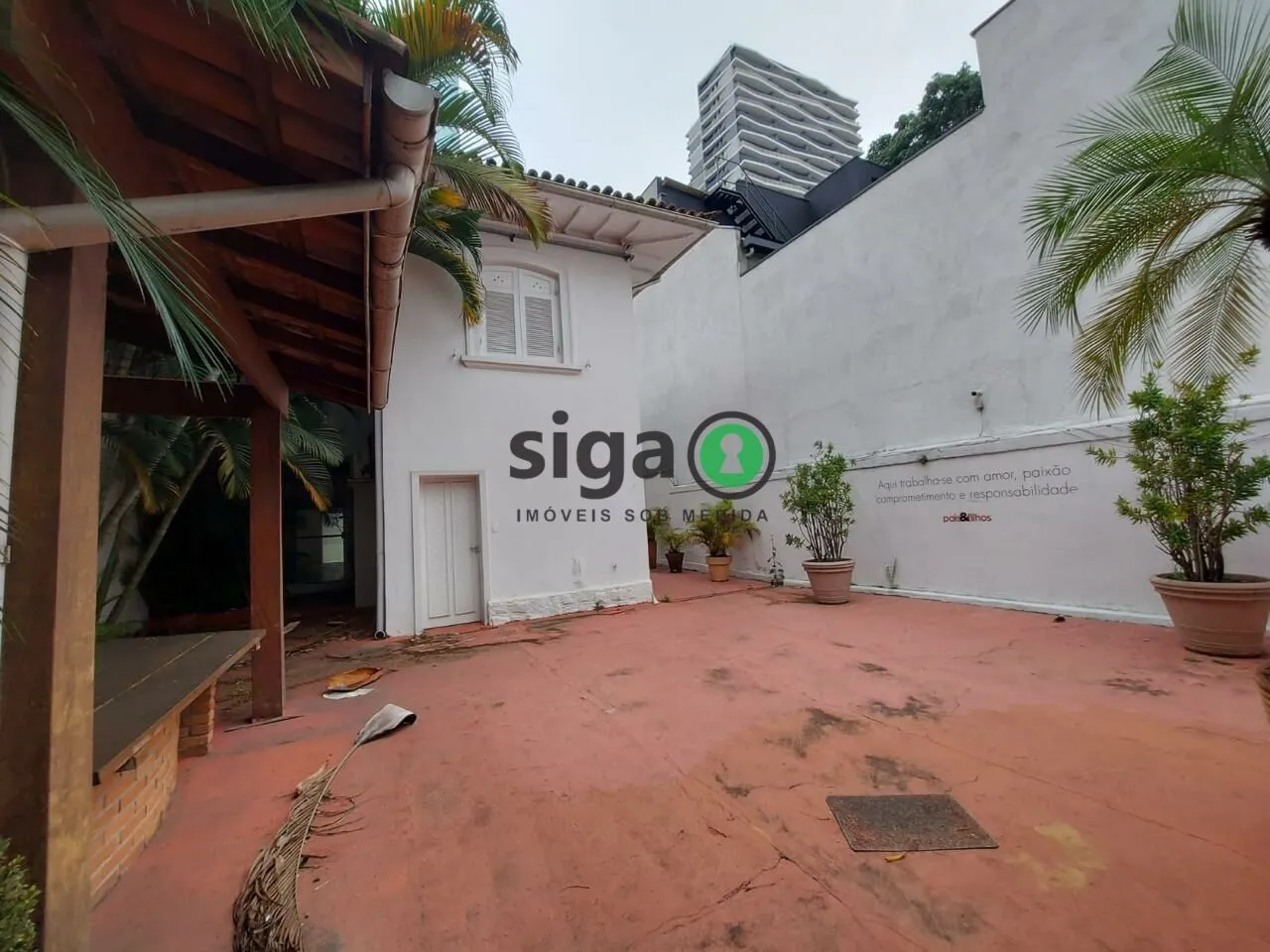 Imagem Casa Comercial para Locação em Pinheiros, com 350m² com 8 vagas, Sem mobilia