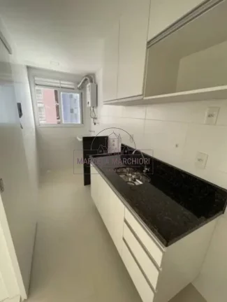 Imagem Apartamento com vista para o mar, já com armários, ALUGADO