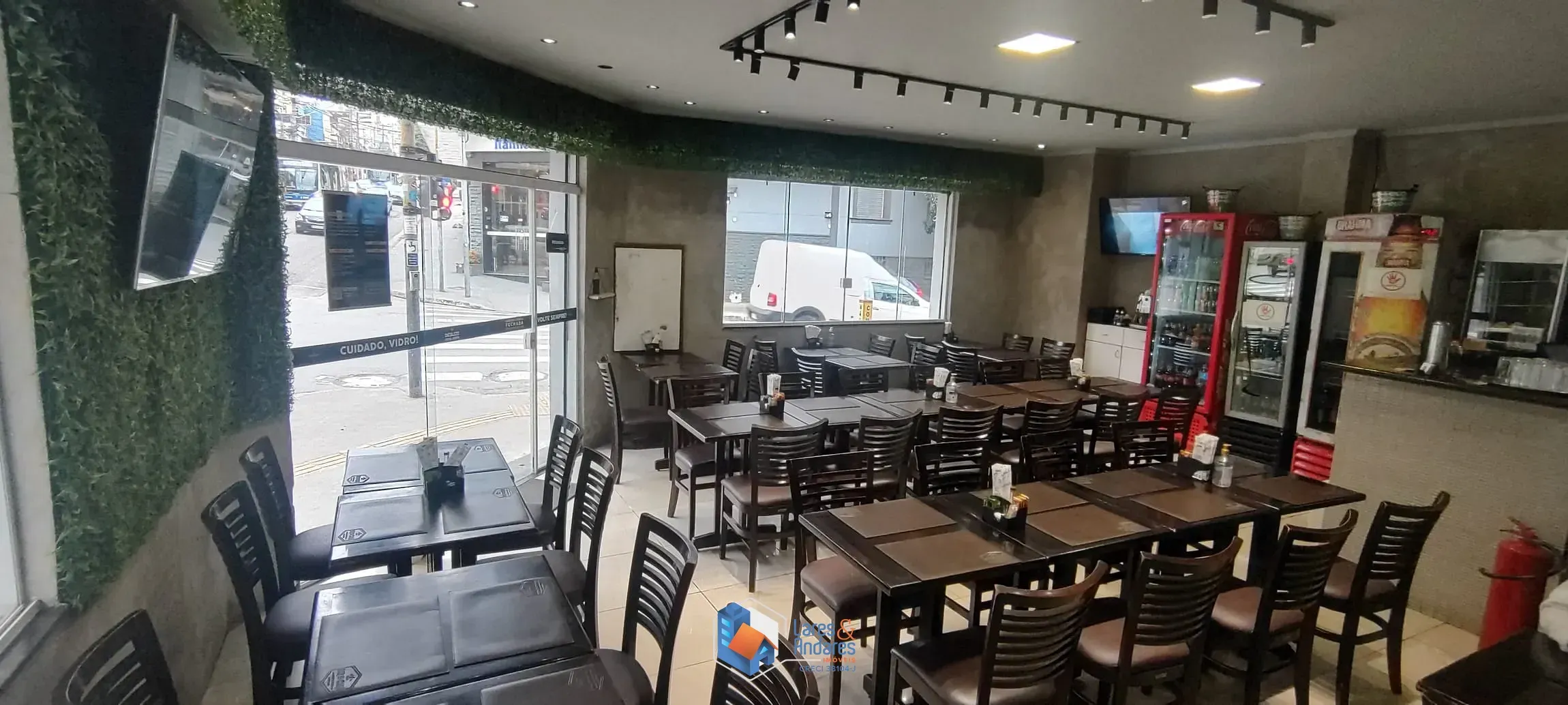 Imagem PONTO À VENDA, RESTAURANTE EQUIPADO E MOBILIADO A VENDA EM LOCALIZAÇÃO PRIVILEGIADA PRÓXIMO DO METRÔ NO CORAÇÃO DE SANTANA.