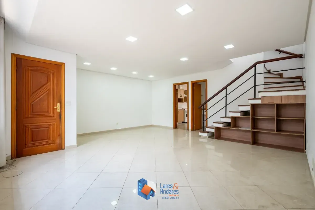 Imagem Casa de vila para venda em Campo Belo com 3 quartos, sendo 3 suítes, 172m²