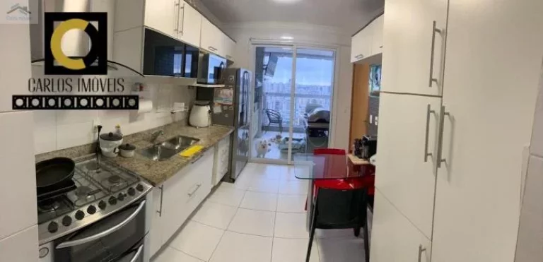 Imagem Belíssimo apartamento vista mar em Santos, com 380m², design diferenciado,