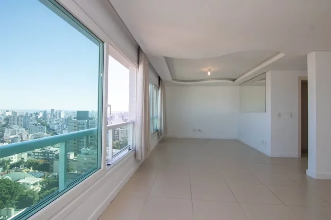 Foto do imóvel Apartamento à venda em Porto Alegre, Petrópolis, com 3 quartos, 123m2 em Encantado