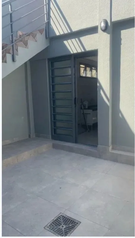 Imagem Vende Casa de 130m² Sobrado 3 Dormitórios Jd Ipiranga Zona Oeste