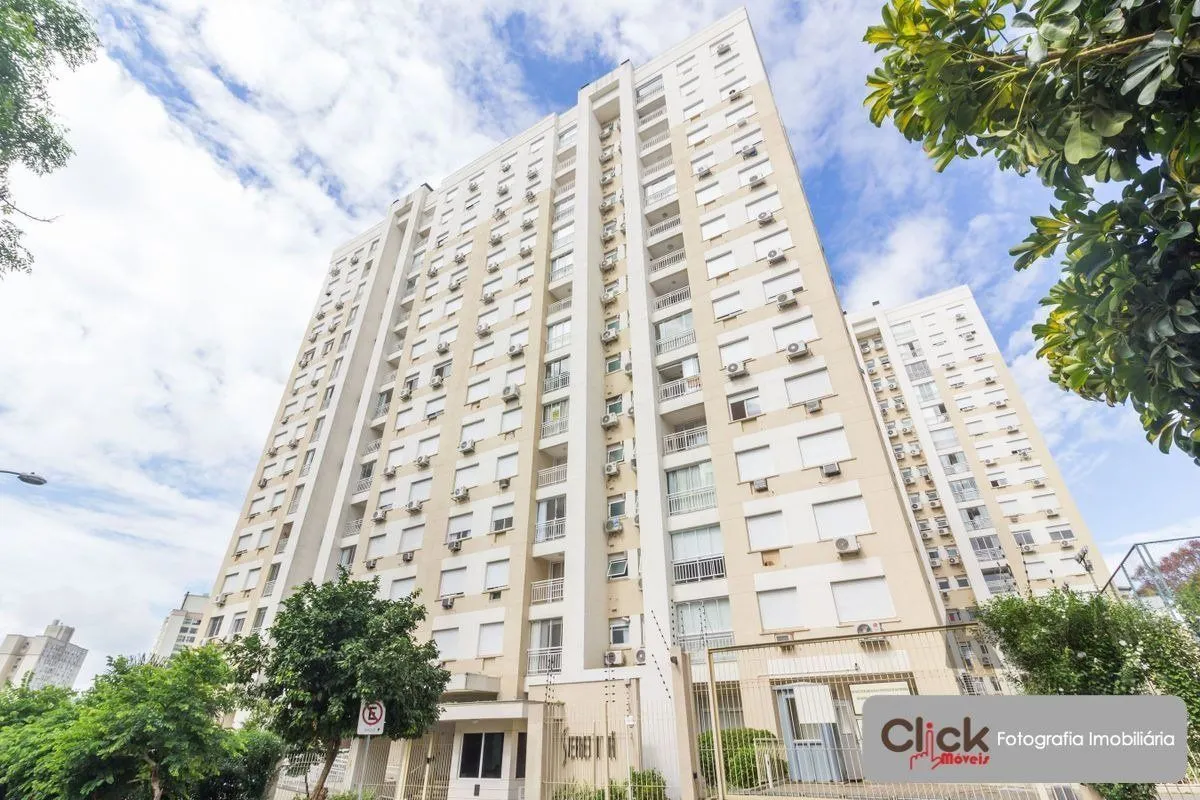 vende no bairro Passo da Areia em Porto Alegre: