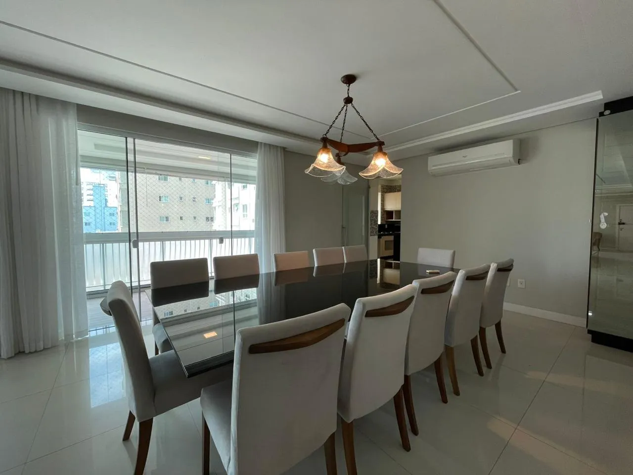 Imagem Apartamento à venda com 228m2 por R$ 3.500.000,00