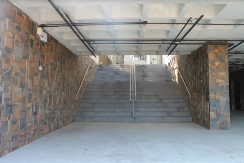 Imagem Prédio comercial no bairro Pedra Redonda