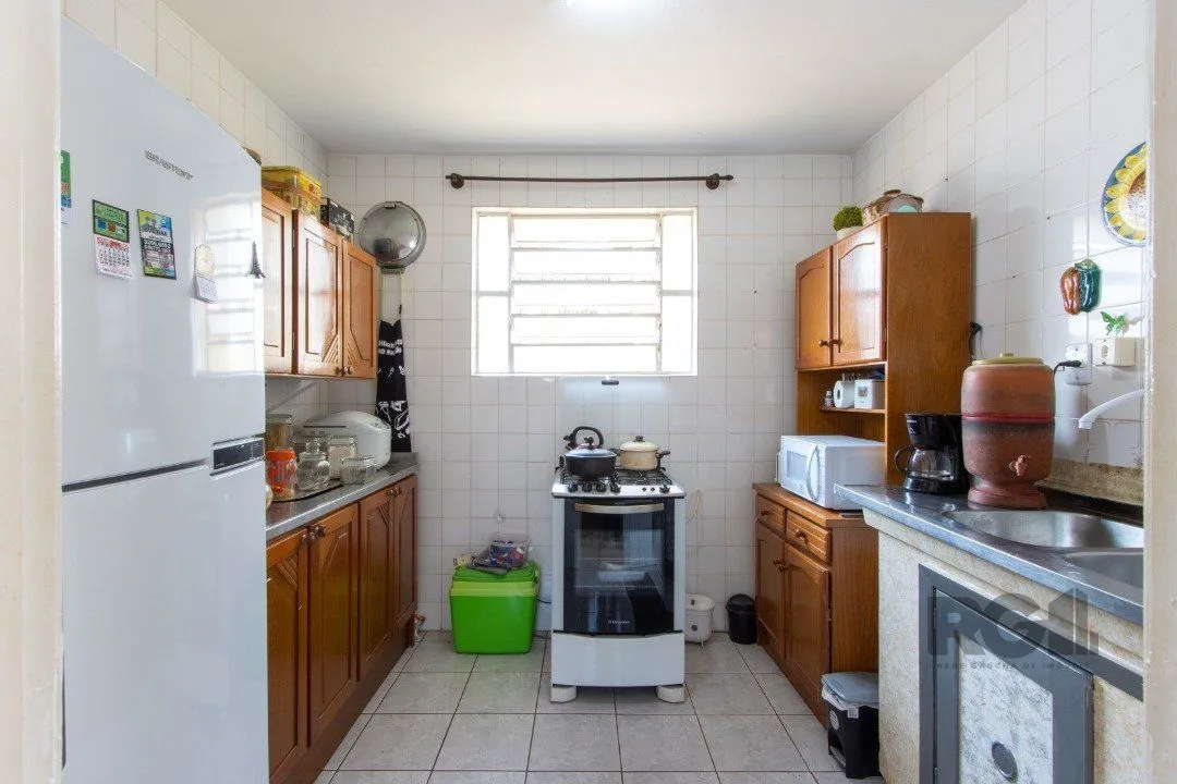 Imagem Casa em condomínio aberto, 3 quartos, edicula com 1 quarto - Bairro Santa Tereza