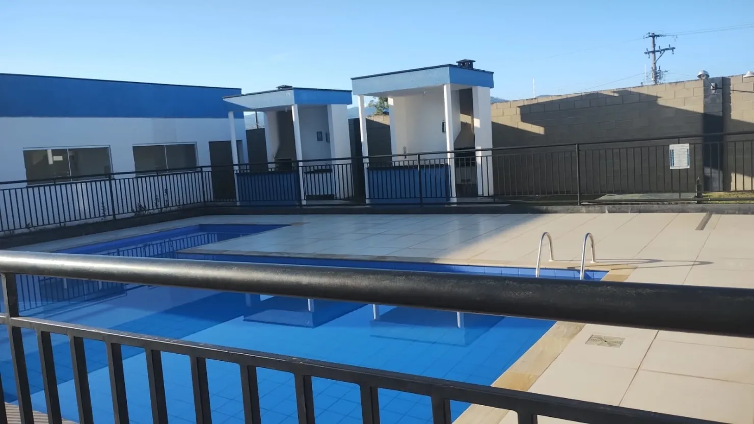 Imagem Apartamento 2 dormitórios com piscina, são de festa para venda e locação, Feital, Pindamonhangaba, SP