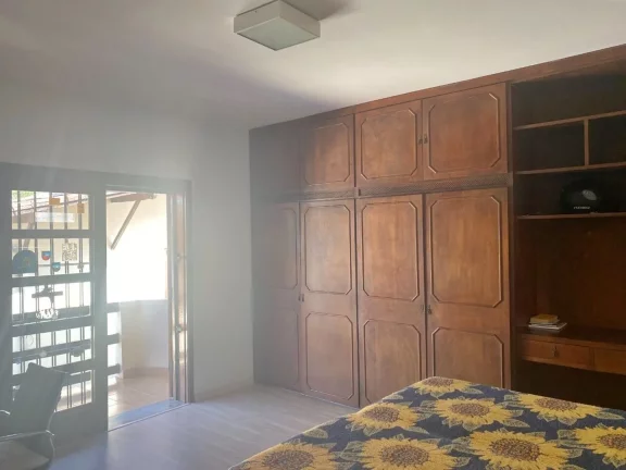 Imagem Casa com 6 dormitórios à venda, 420 m² por R$ 1.900.000,00 - Pinheirinho - Itajubá/MG