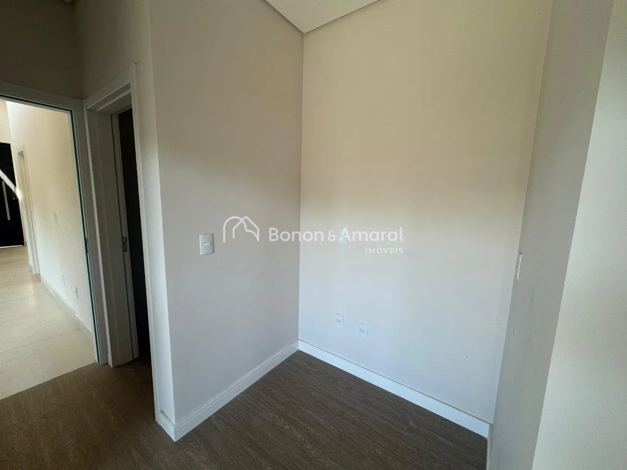 Imagem Casa térrea com 03 suítes à venda no Condominio Jardim dos Lírios - Paulinia/SP