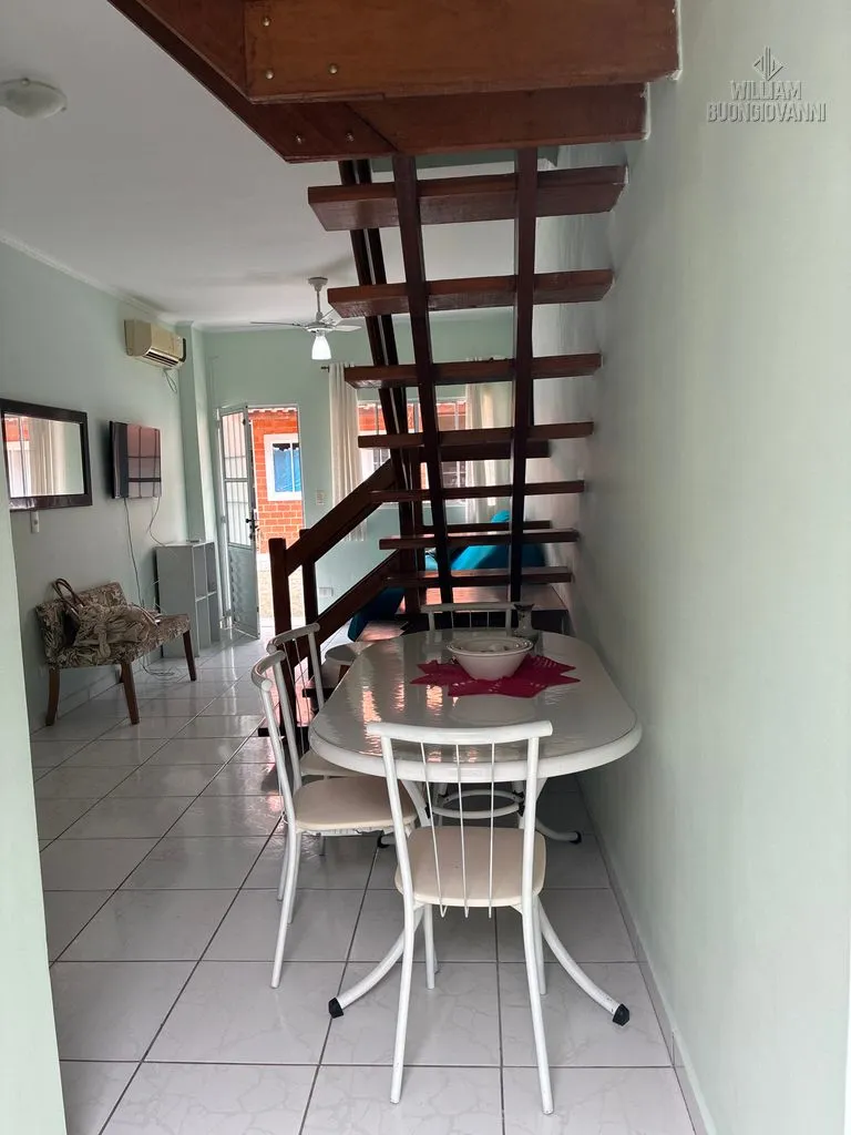 Imagem Casa em Condomínio | 3 Dorms, Suíte, Mobiliada, 100m da Praia