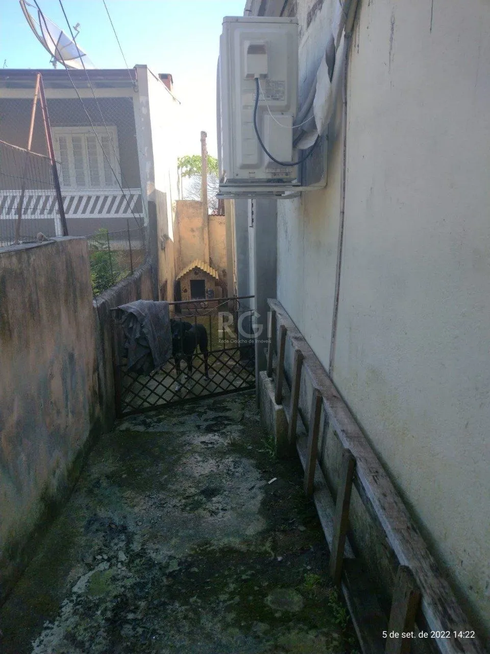 Imagem Casa para Venda - 220m², 2 dormitórios, 1 suite, 2 vagas - Cavalhada, Poa