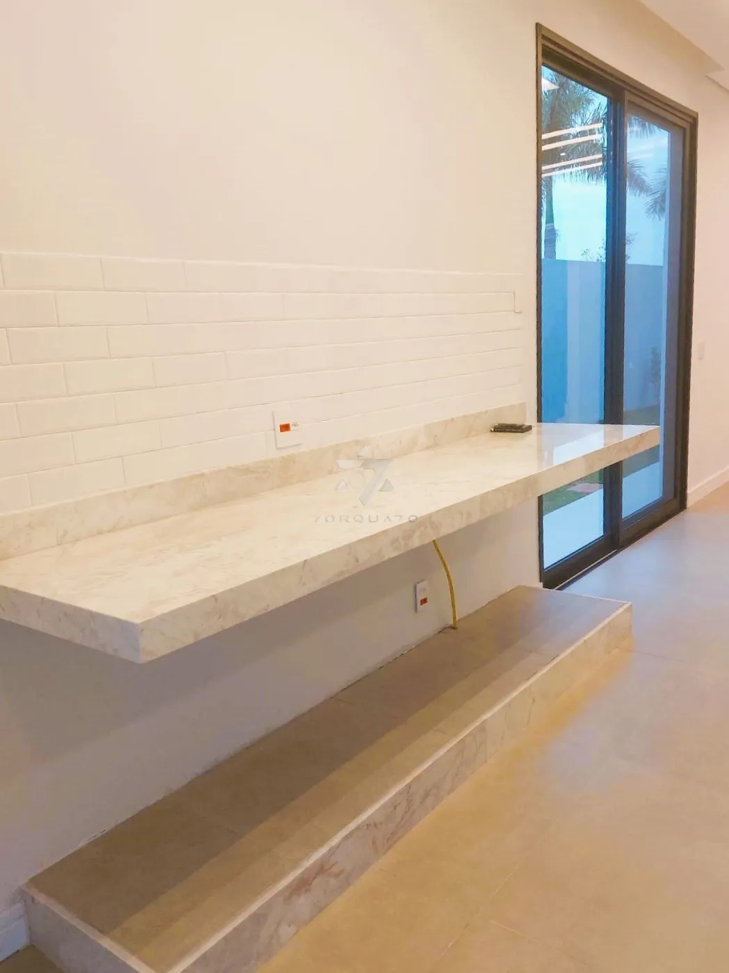 Imagem Sofisticação e Conforto: Sobrado no Residencial Lago Azul