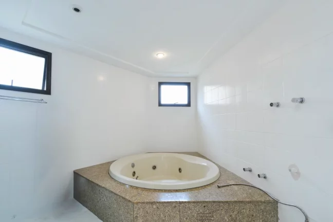 Imagem Apartamento à venda em São Paulo, Pacaembu, com 4 quartos, 379m2