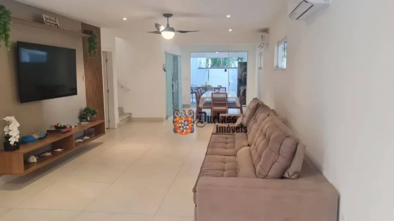 Imagem Sobrado com 4 dormitórios à venda, 290 m² por R$ 1.600.000 - Enseada - Guarujá/SP