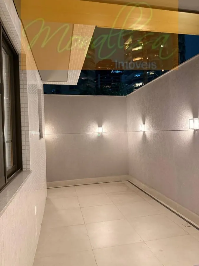 Imagem Apartamento com 2 quartos e 1 suíte na Avenida Lúcio Costa, Barra da Tijuca