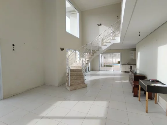 Imagem Residência Impecável no Jardim Panorama: 3 Quartos, 2 Suítes, 3 Salas, 4 Banheiros, 4 Vagas de Garagem, 316,64m² - Vinhedo-SP